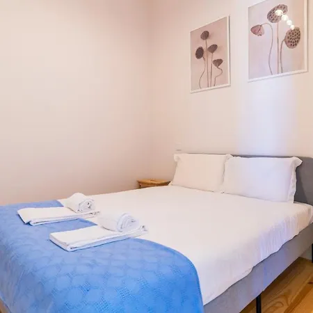 Duque Flat - Ac & Balcony By Lovelystay * פורטו