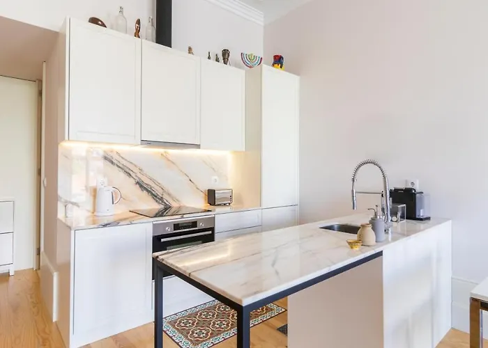 Duque Flat - Ac & Balcony By Lovelystay Apartman