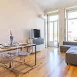 Duque Flat - Ac & Balcony By Lovelystay Lägenhet *