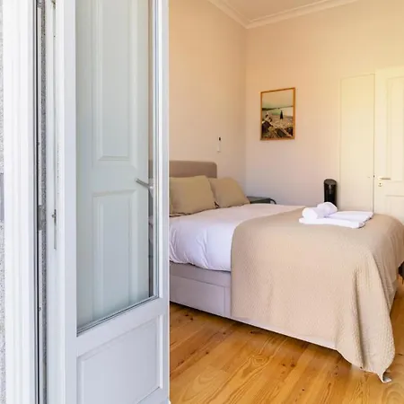 Duque Flat - Ac & Balcony By Lovelystay Appartement *
