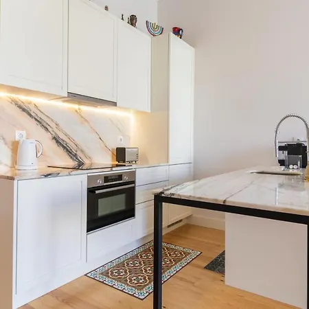 Duque Flat - Ac & Balcony By Lovelystay Porto